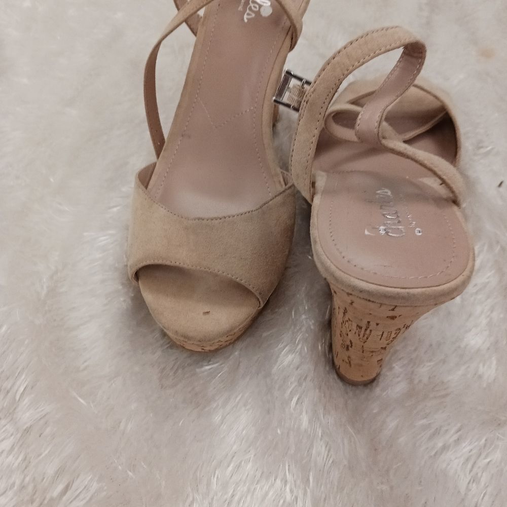 Charles By Charles David Open Toe Platforms Size … - image 5